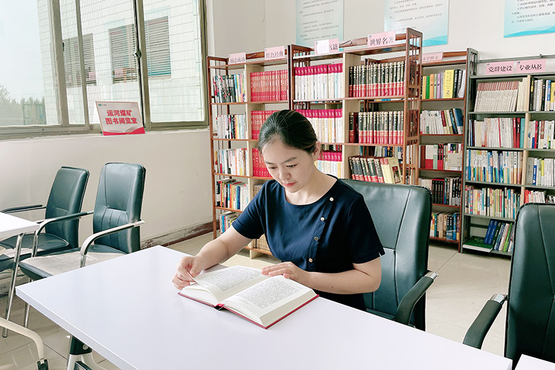 2021年9月22日，运河煤矿：矿区里邂逅“诗和远方”（单贝 沙诚）.jpg